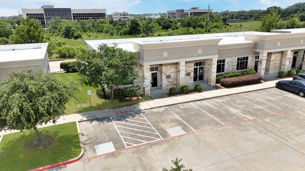 440 Cobia Dr, Katy, TX for sale - Building Photo - Image 2 of 40
