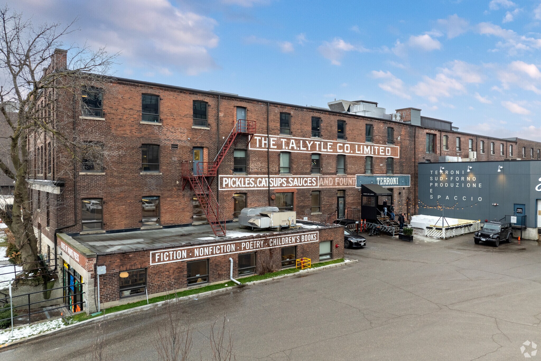 128 Sterling Rd, Toronto, ON for lease Primary Photo- Image 1 of 15