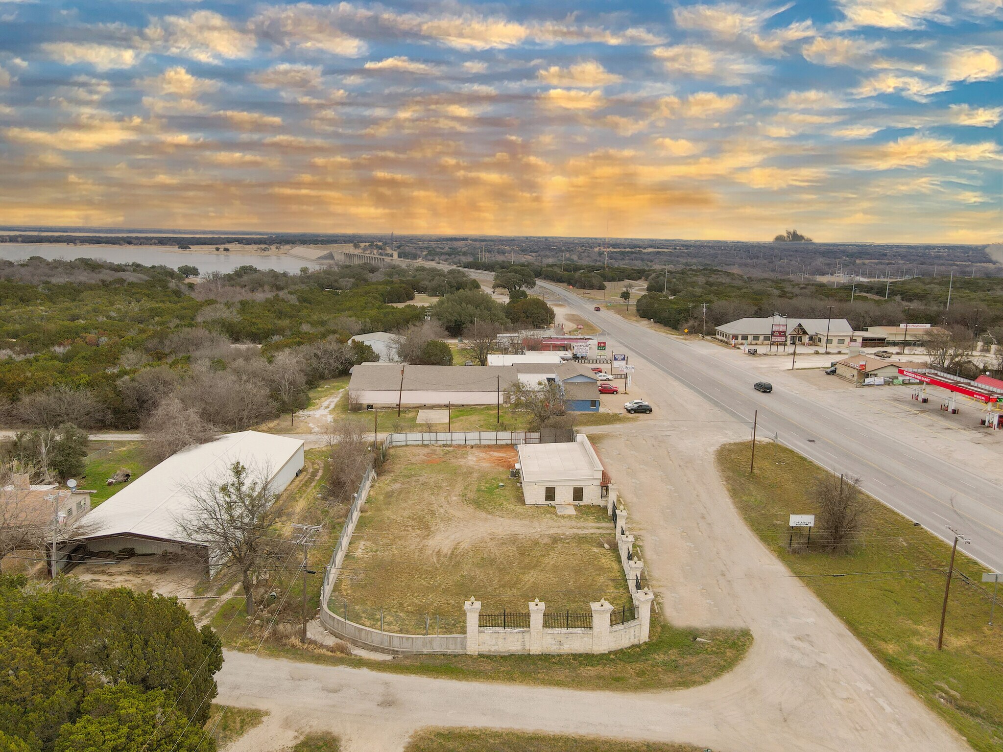 372 State Highway 22, Laguna Park, TX 76634 Lake Whitney Retail