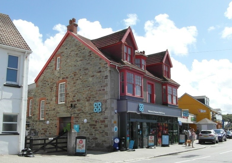 1 Boscawen Rd, Perranporth for sale Primary Photo- Image 1 of 1