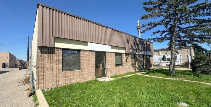 318 36th Ave NE, Calgary, AB for lease - Building Photo - Image 1 of 4