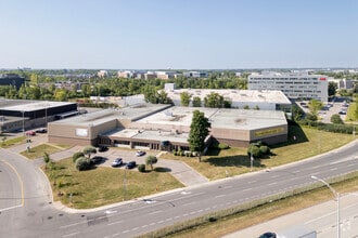 9800 Rte Transcanadienne, Montréal, QC - AERIAL  map view