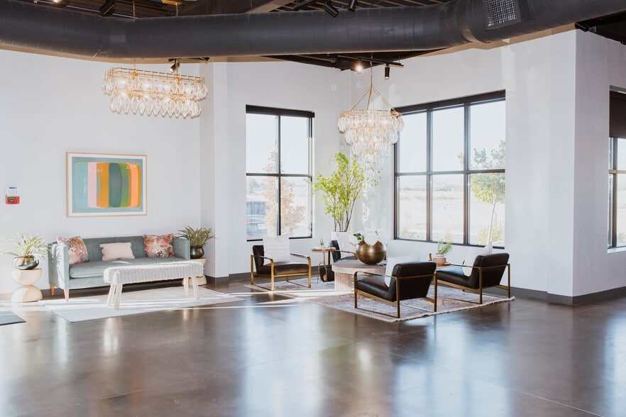 1374 American Way, Payson, UT for sale - Interior Photo - Image 2 of 18