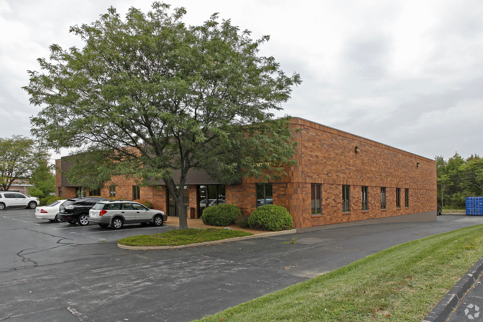 16149-16161 Westwoods Business Park, Ellisville, MO for sale Primary Photo- Image 1 of 6