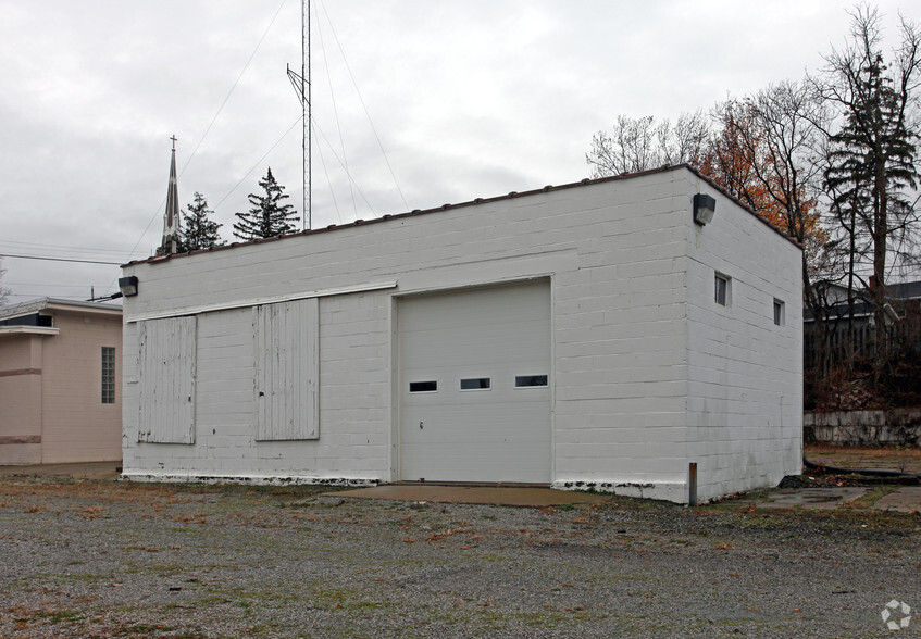 310 E Riverview Ave, Napoleon, OH for sale - Primary Photo - Image 1 of 2