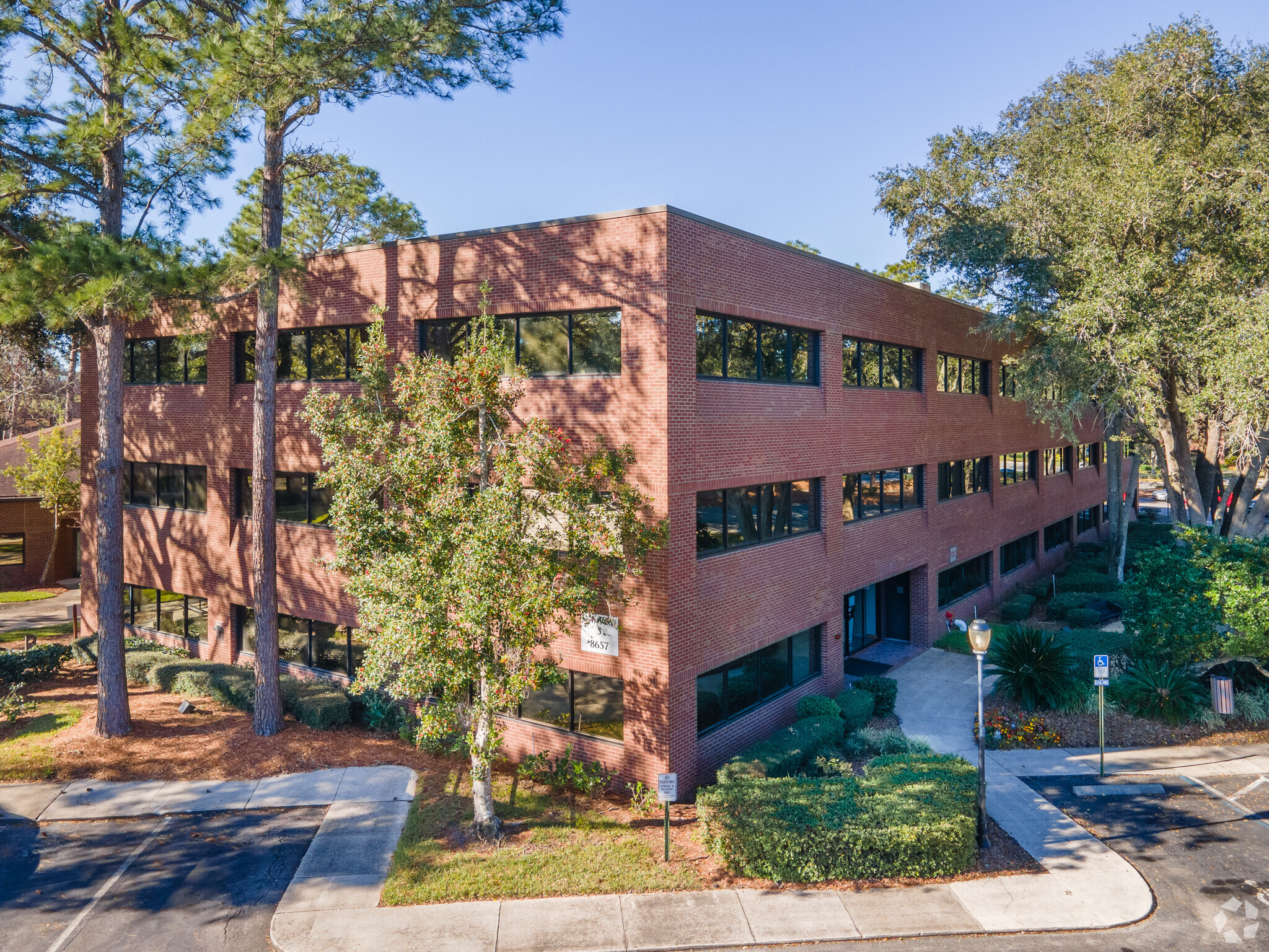 8657 Baypine Rd, Jacksonville, FL for sale Primary Photo- Image 1 of 1