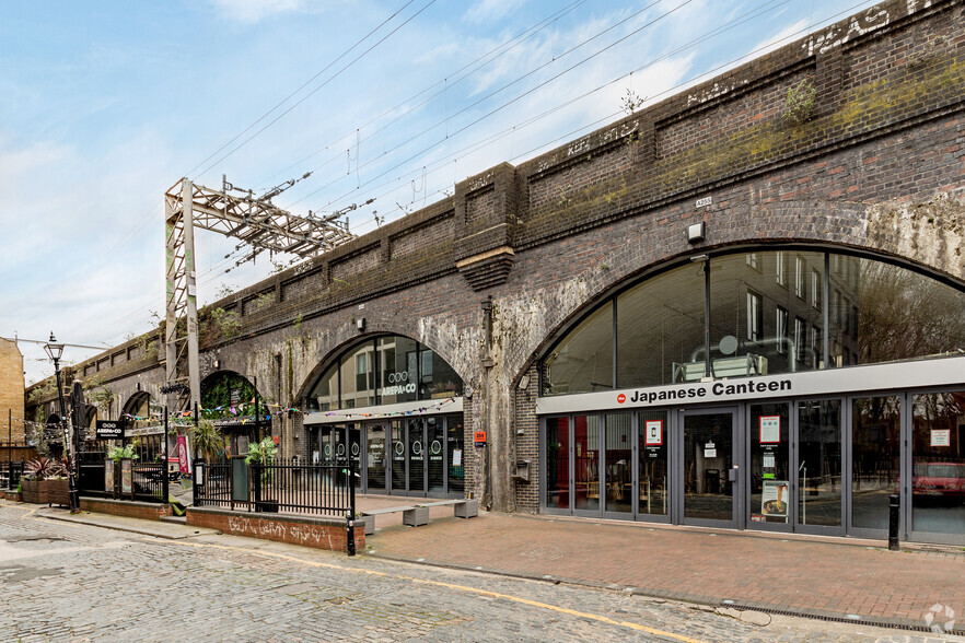 Paradise Row, London for lease - Building Photo - Image 1 of 14