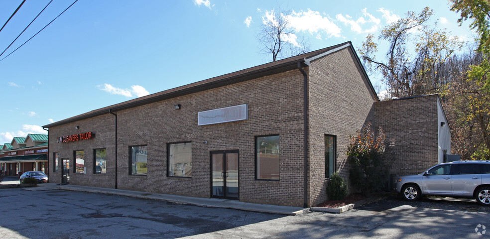 10700 Route 30, North Huntingdon, PA for sale - Primary Photo - Image 1 of 1