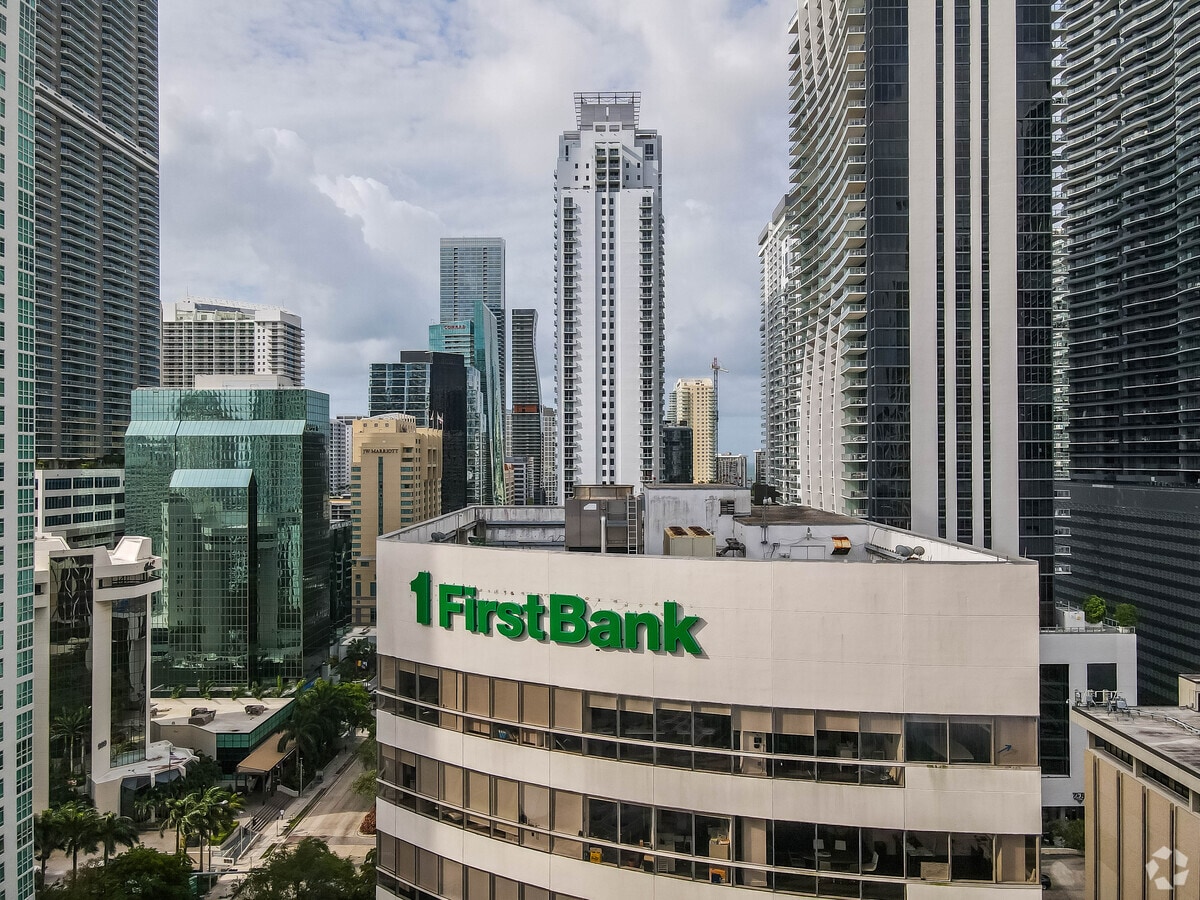 848 Brickell Ave, Miami, FL 33131 848 Brickell Avenue