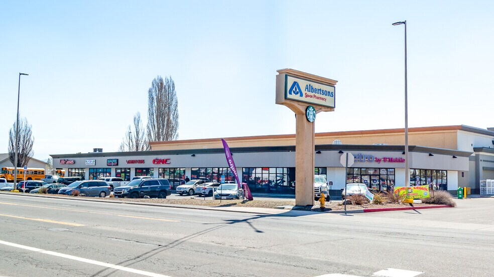 5518-5534 S 6th St, Klamath Falls, OR for lease - Building Photo - Image 1 of 8