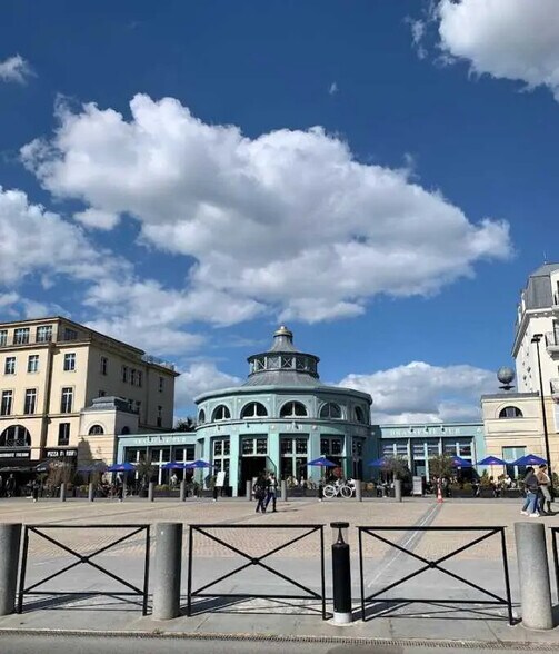 Office in Chessy for sale - Building Photo - Image 3 of 9