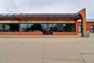 29-35 W 6th St, Fremont, NE for lease Building Photo- Image 2 of 17