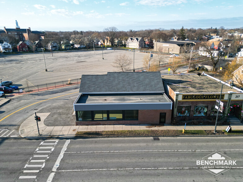 211 W Ridge Rd, Rochester, NY for sale - Building Photo - Image 3 of 20