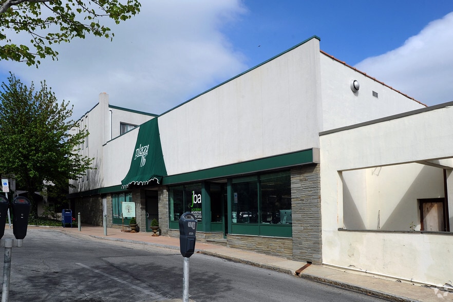 16 Lancaster Ave, Ardmore, PA for lease - Building Photo - Image 3 of 10