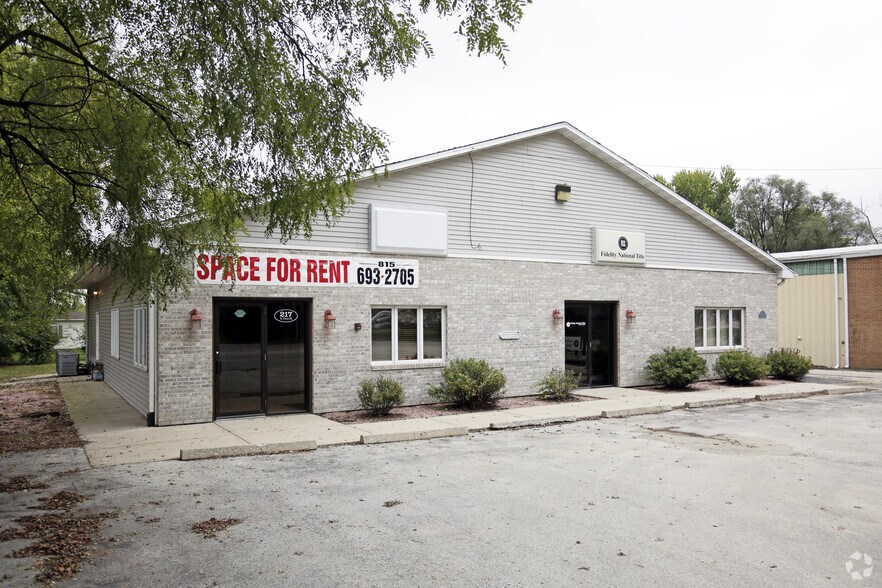 217 N 1st St, Wilmington, IL for sale - Primary Photo - Image 1 of 1