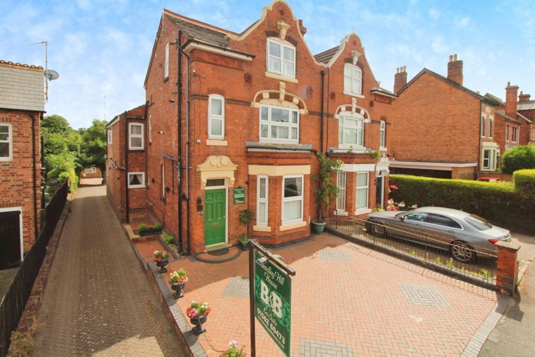 8 Bewdley Hl, Kidderminster for sale Primary Photo- Image 1 of 5