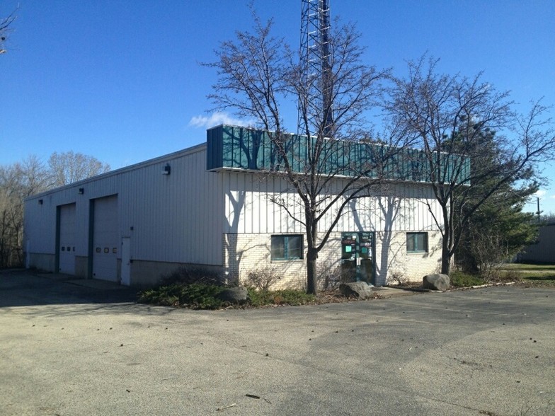 1814 N US Highway 12, Spring Grove, IL for sale - Building Photo - Image 1 of 1