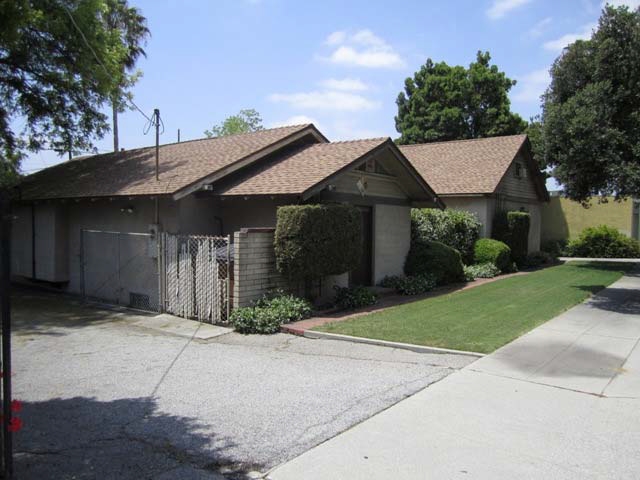 2000 E Foothill Blvd, Pasadena, CA for sale - Primary Photo - Image 1 of 1