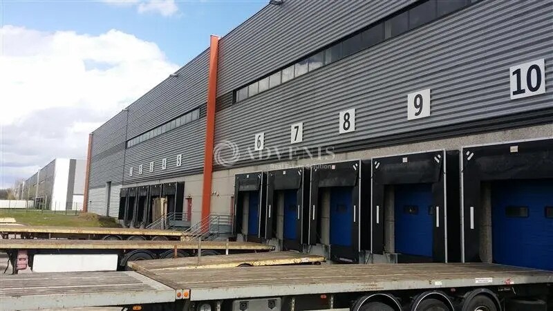 Industrial in Houplines for lease - Building Photo - Image 3 of 5