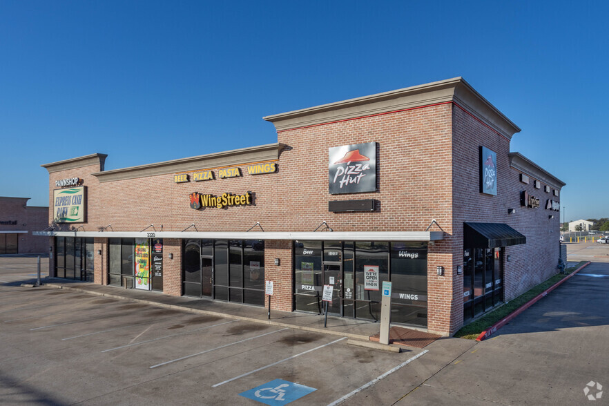 3320-3418 S Hwy 6, Houston, TX for lease - Primary Photo - Image 1 of 7