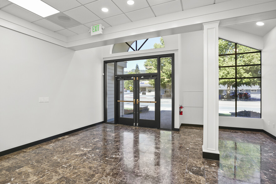 588 San Ramon Valley Blvd, Danville, CA for lease - Lobby - Image 3 of 14