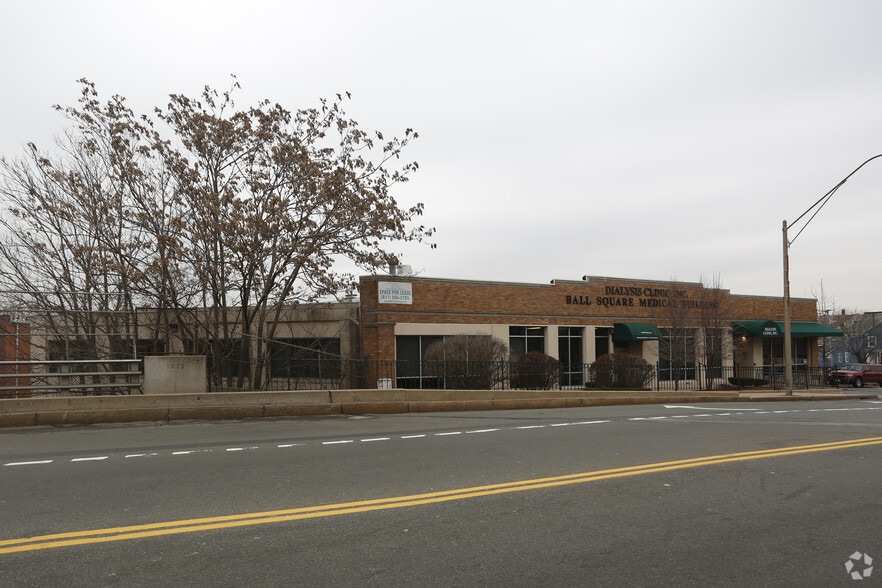 645 Broadway, Somerville, MA for sale - Building Photo - Image 1 of 1