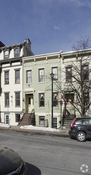 297 Hamilton St, Albany, NY for sale - Primary Photo - Image 2 of 2