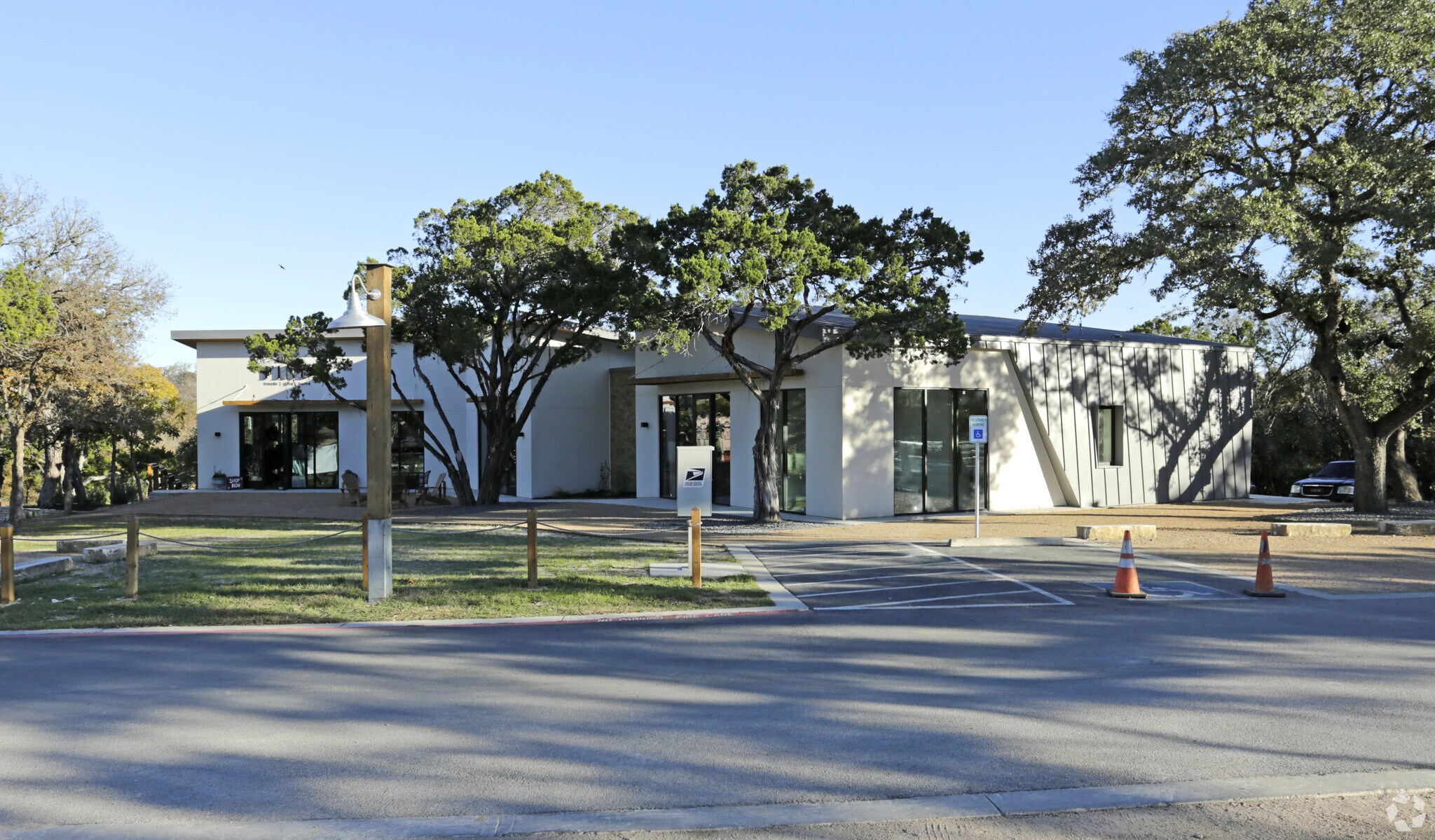 111 River Rd, Wimberley, TX for sale Primary Photo- Image 1 of 1