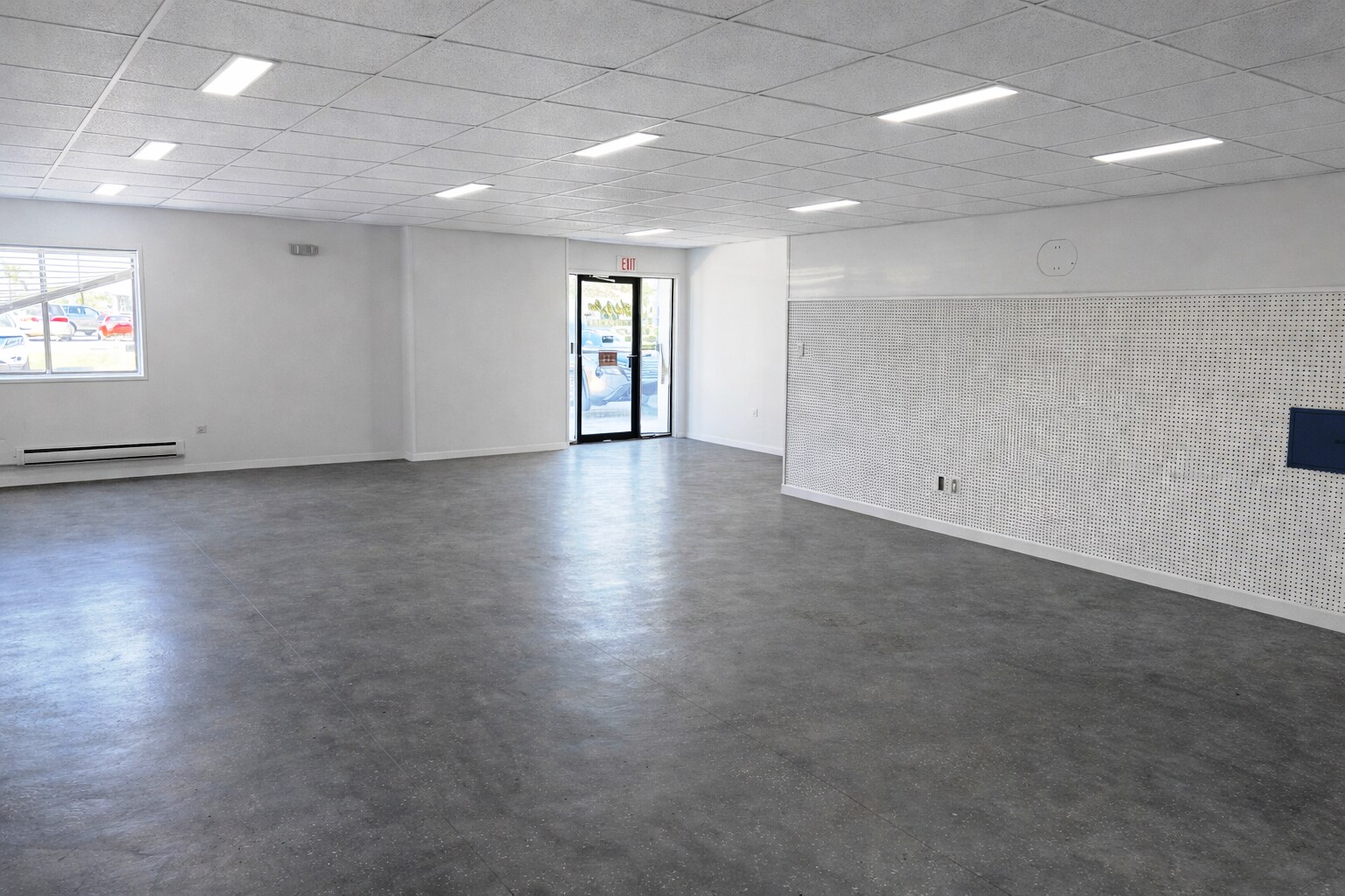 1302 NE Pine Island Rd, Cape Coral, FL for lease Interior Photo- Image 1 of 2