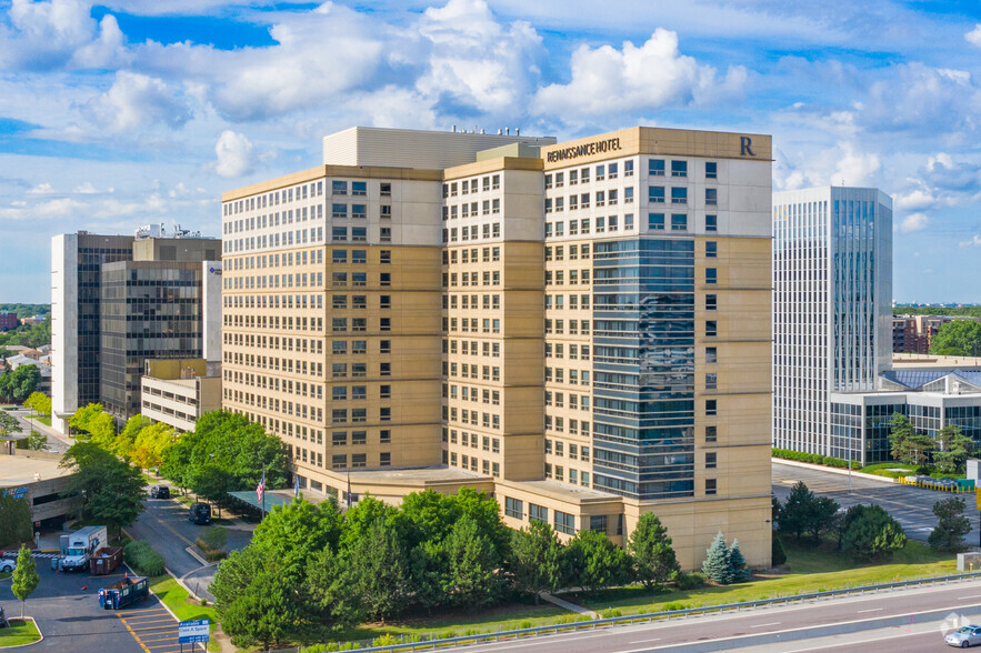 8500 W Bryn Mawr Ave, Chicago, IL for sale - Primary Photo - Image 1 of 1