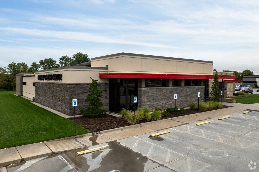 3910 N Ridge Rd, Wichita, KS for sale - Primary Photo - Image 1 of 1