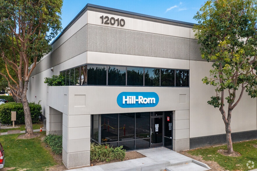 12010 Woodruff Ave, Downey, CA for lease - Building Photo - Image 2 of 7