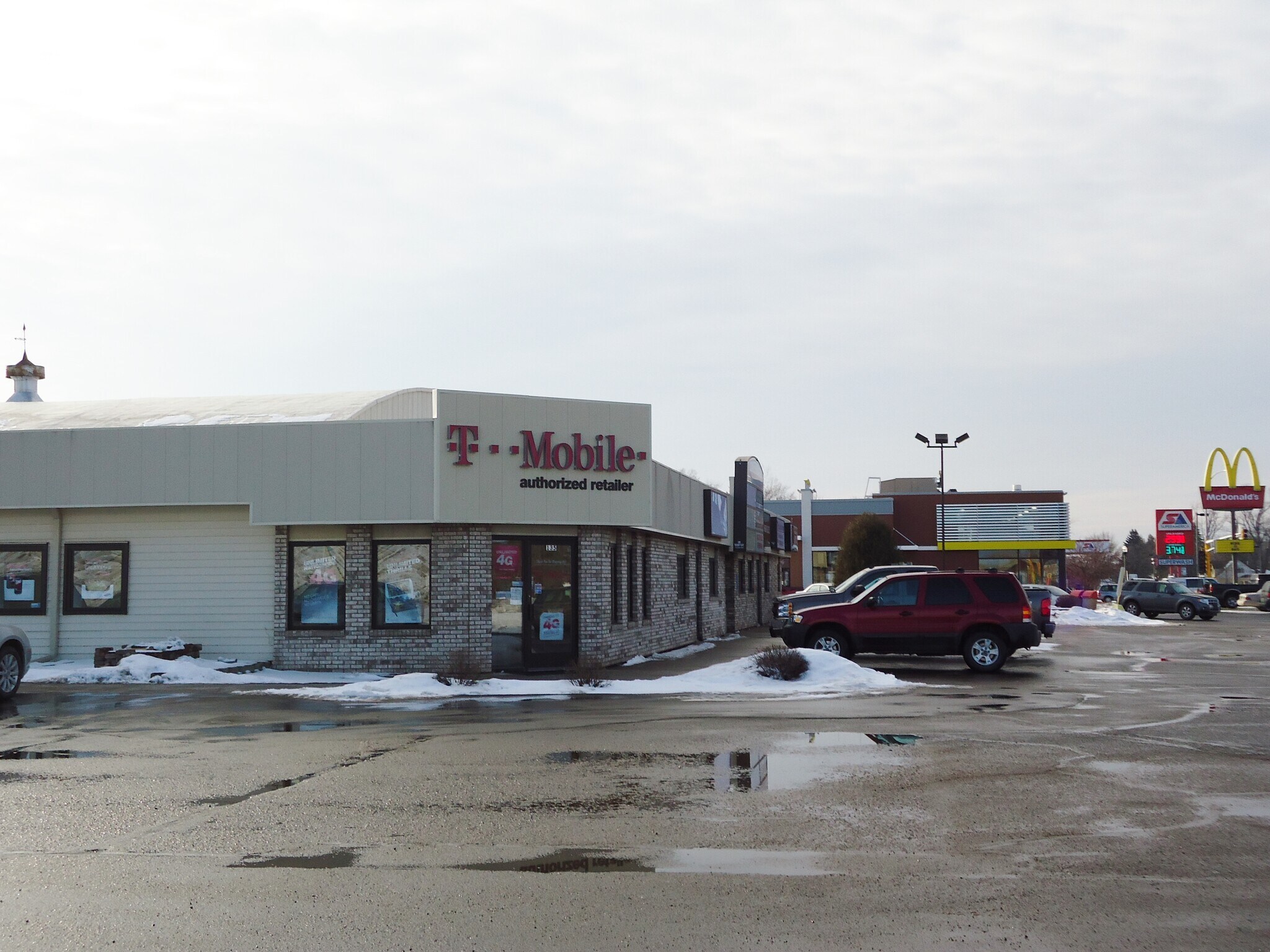 1001 Highway 95 E, Cambridge, MN for lease Building Photo- Image 1 of 4