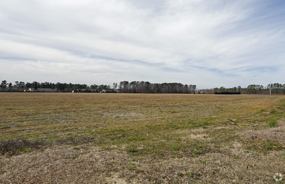 W Arlington Blvd, Greenville, NC for sale - Primary Photo - Image 1 of 4