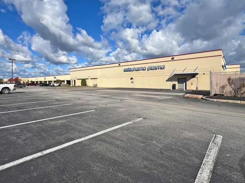 1700 Peach St, Erie, PA for lease - Building Photo - Image 3 of 12