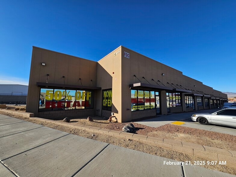 2921 Friendly Pl, Bullhead City, AZ for lease - Building Photo - Image 1 of 10