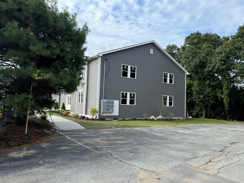 33 College Hill Rd, Warwick, RI for lease - Building Photo - Image 2 of 2