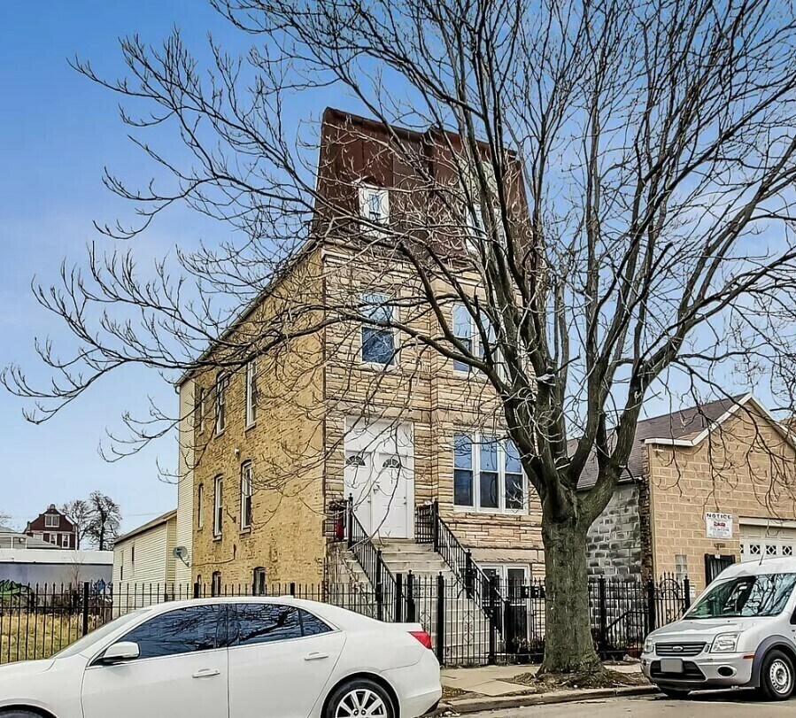 2438 W 25th St, Chicago, IL for sale Building Photo- Image 1 of 8