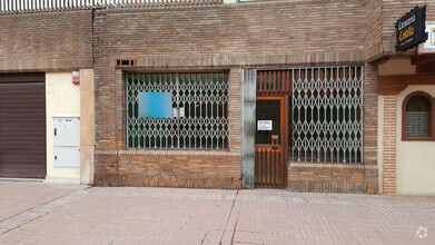 Retail in Segovia, SEG for lease Interior Photo- Image 1 of 4