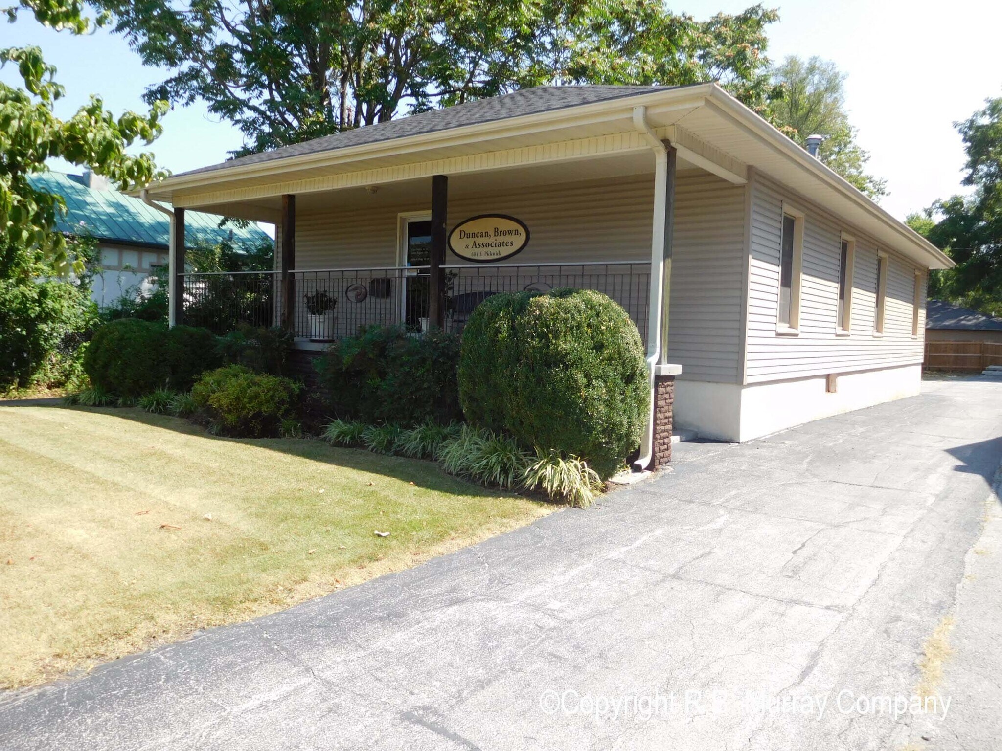 604 S Pickwick Ave, Springfield, MO for sale Primary Photo- Image 1 of 1