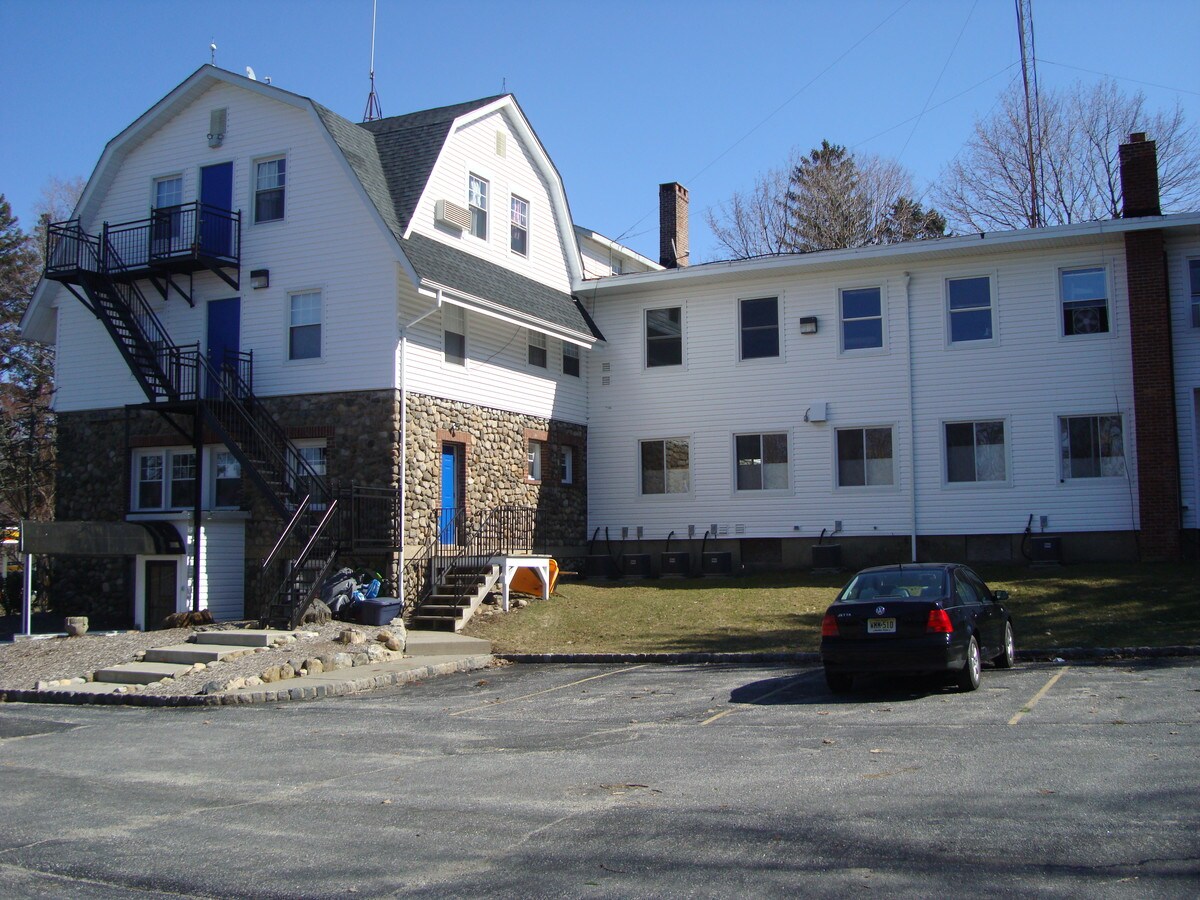 200 Woodport Rd, Sparta Township, NJ 07871 Property Record