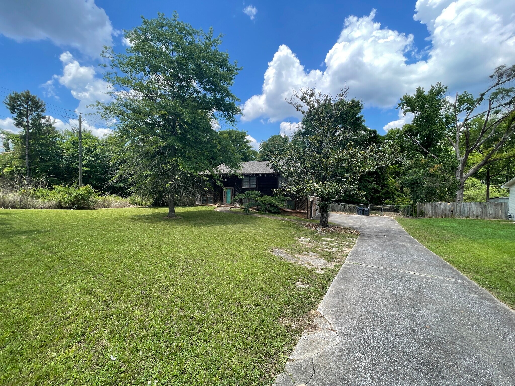 8685 Helena Rd, Pelham, AL 35124