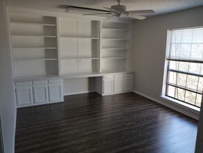 1237 Southridge Ct, Hurst, TX for sale Interior Photo- Image 1 of 5