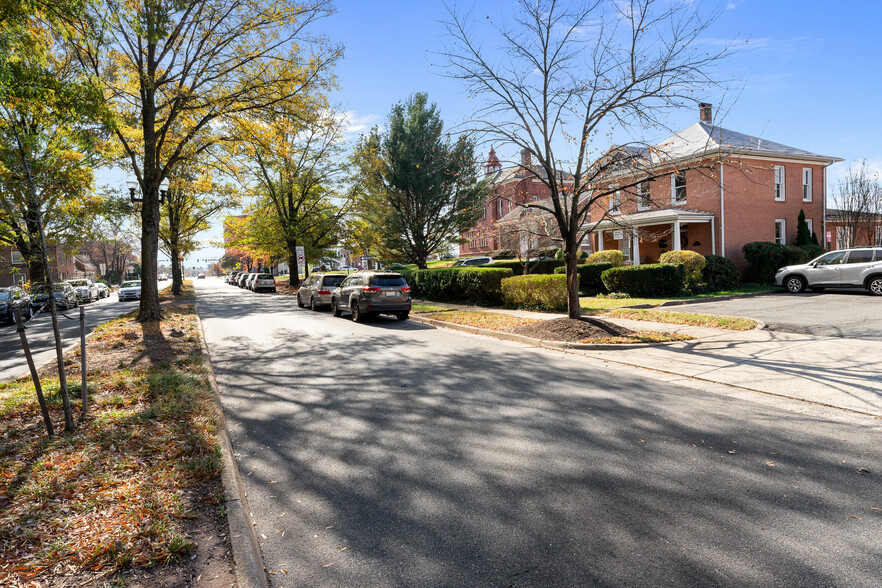 9306 Grant Ave, Manassas, VA for sale - Building Photo - Image 1 of 34