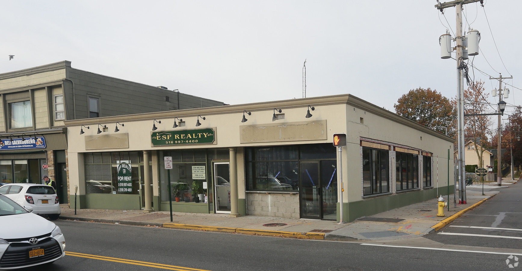 247 Post Ave, Westbury, NY 11590