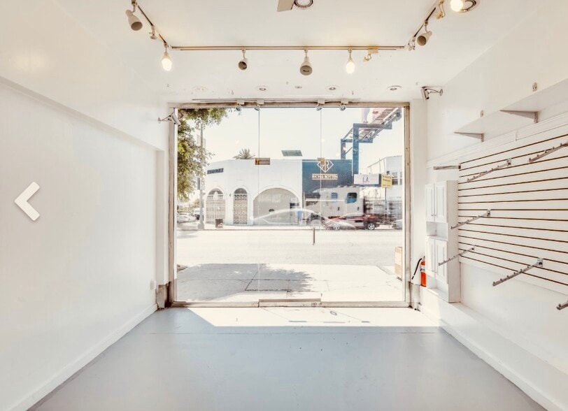 7449-7451 Melrose Ave, Los Angeles, CA for lease - Building Photo - Image 3 of 8