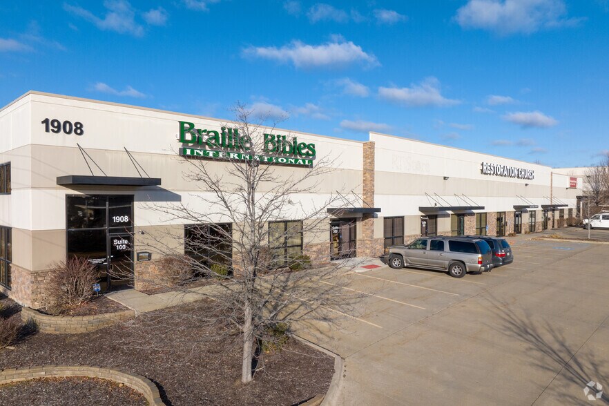 1908 Plumbers Way, Liberty, MO for sale - Primary Photo - Image 1 of 1