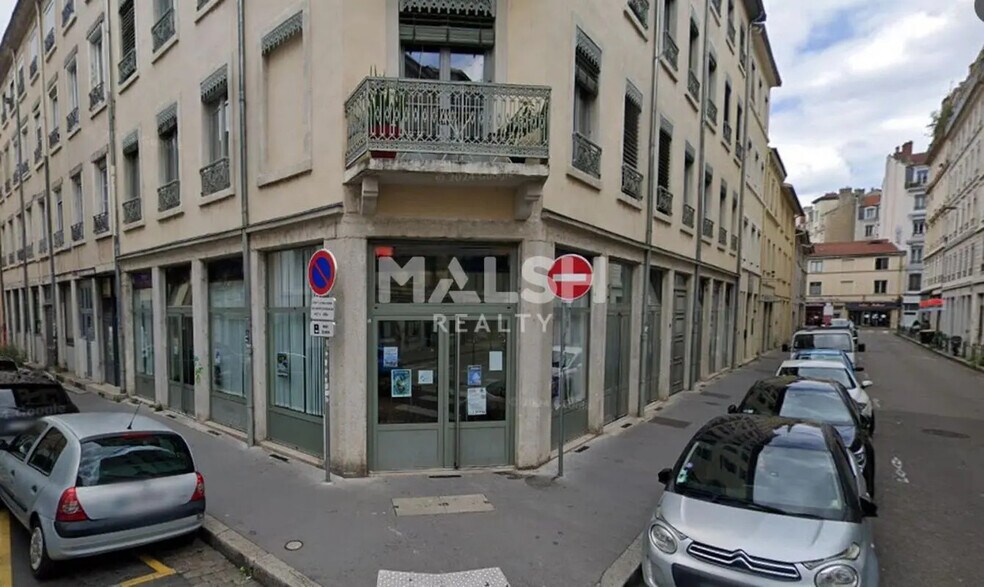 Retail in Lyon for lease - Building Photo - Image 1 of 4