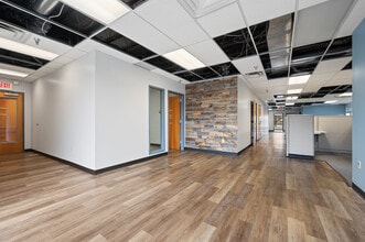 105 Bradford Rd, Wexford, PA for lease Interior Photo- Image 1 of 11