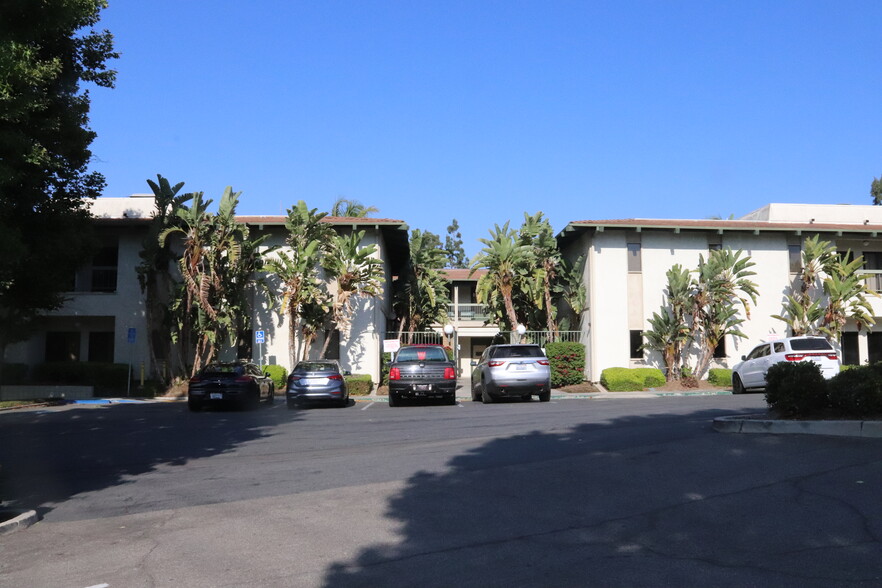 770 Magnolia Ave, Corona, CA for lease - Building Photo - Image 1 of 10